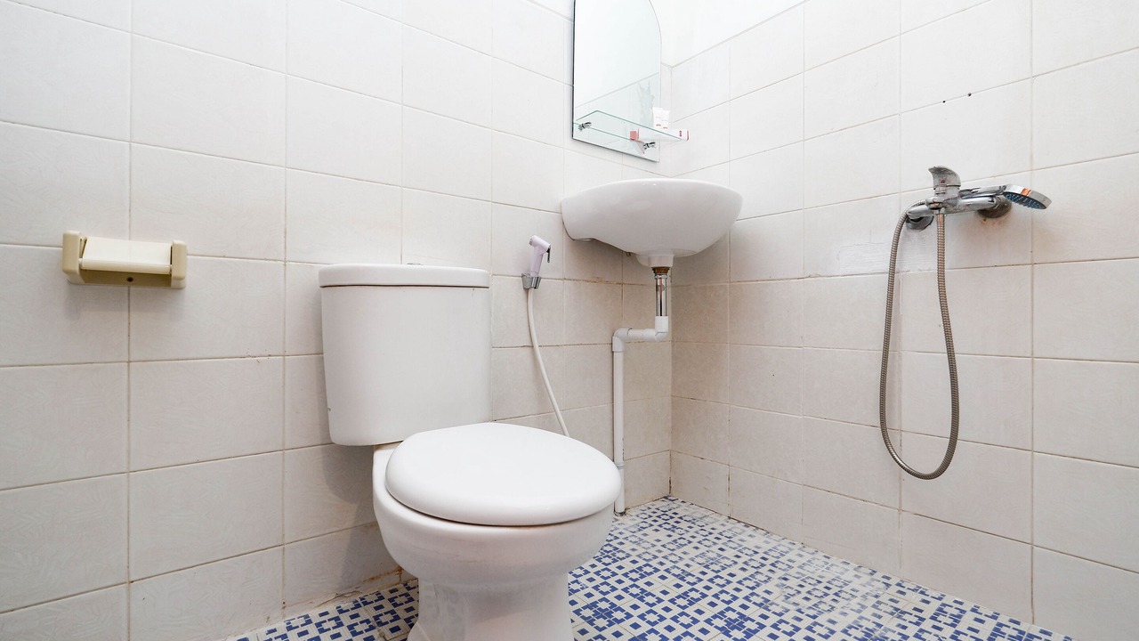 Photo of Bathroom in Laweyan