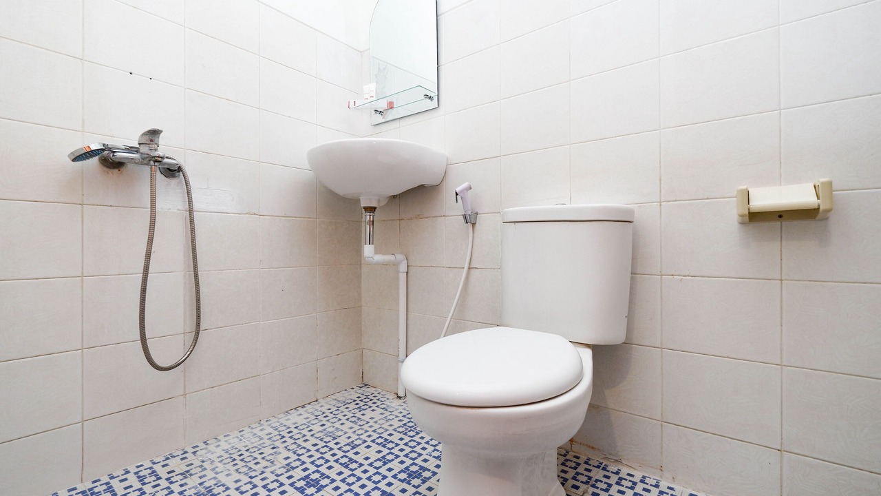 Photo of Bathroom in Laweyan
