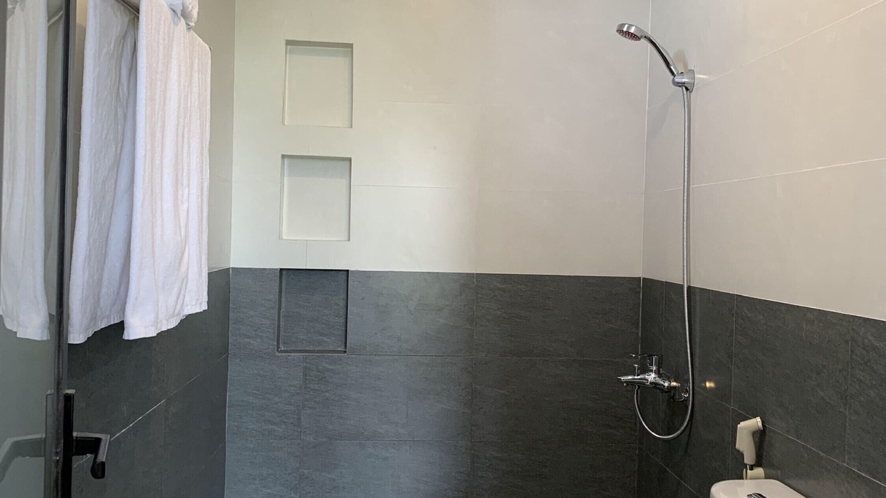 Photo of Bathroom in Hue City Centre