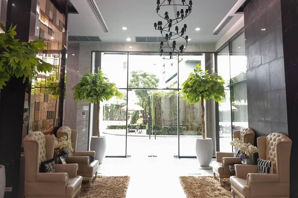 Photo of Livingroom in Bang Lamphu Lang