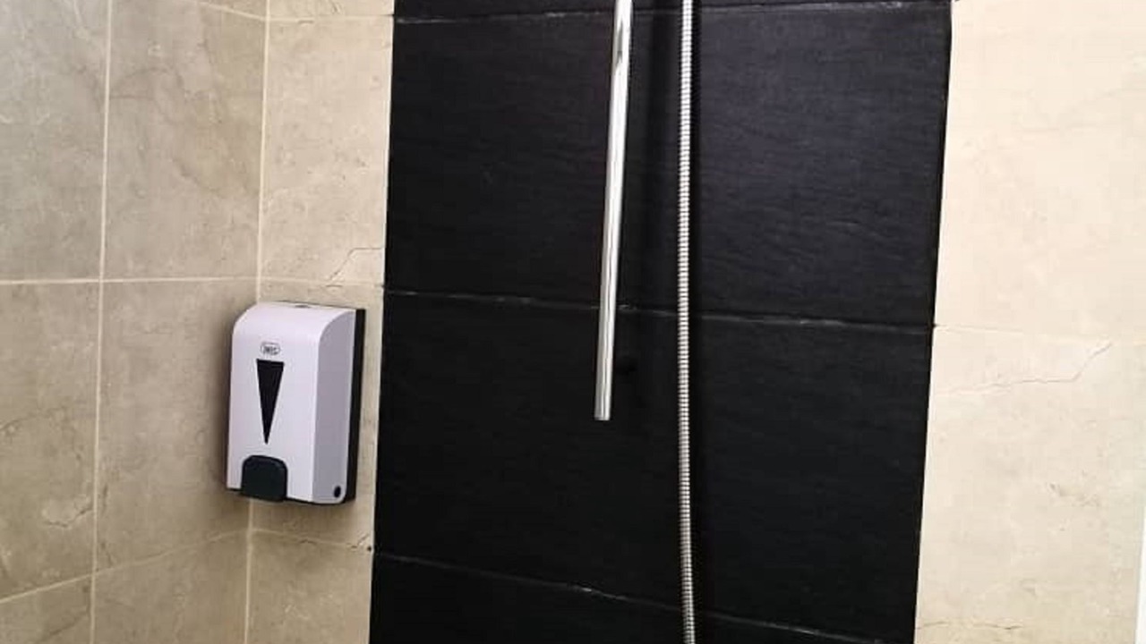 Photo of Bathroom in Kampung Air