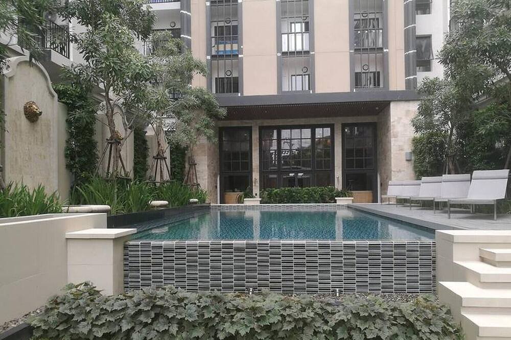 Photo of Outdoor in Bangkok Central Business District