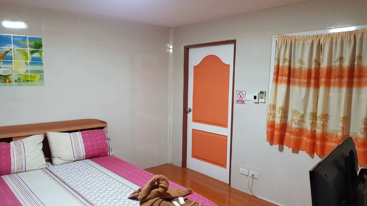 Photo of Bedroom in Tha Yang