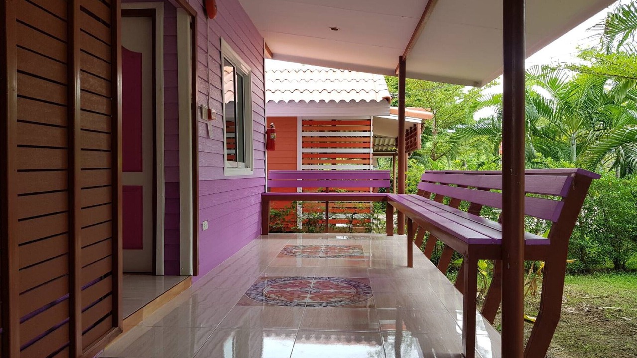 Photo of Patio Balcony in Tha Yang