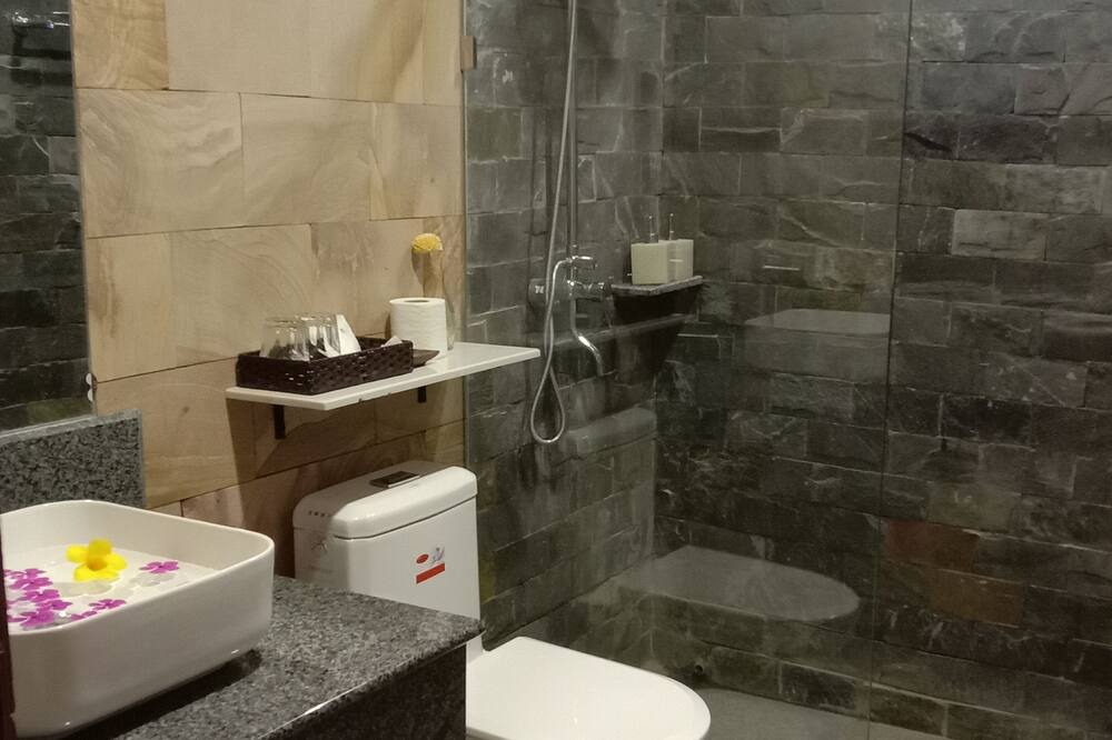 Photo of Bathroom in Ta Khmau