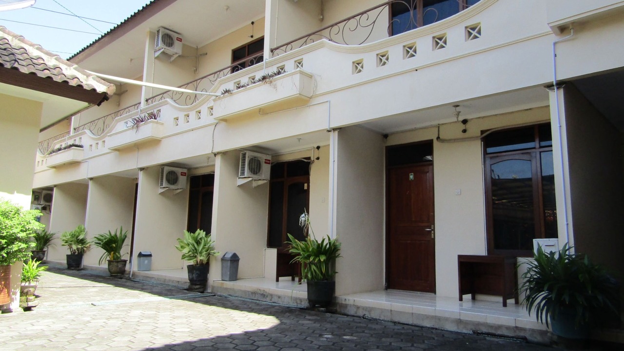 Photo of Buildings in Kretek