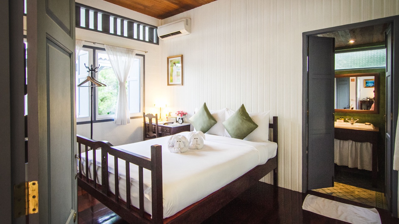 Photo of Bedroom in Wat Bowon Niwet
