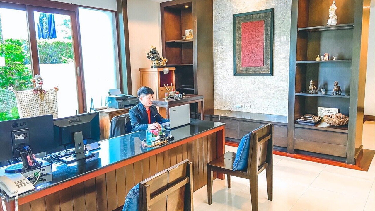 Photo of Others in Saen Suk