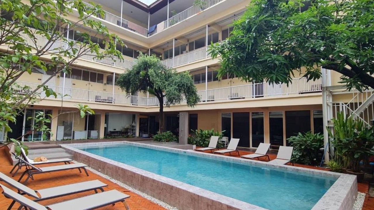Photo of Outdoor in Wat Ratchabophit