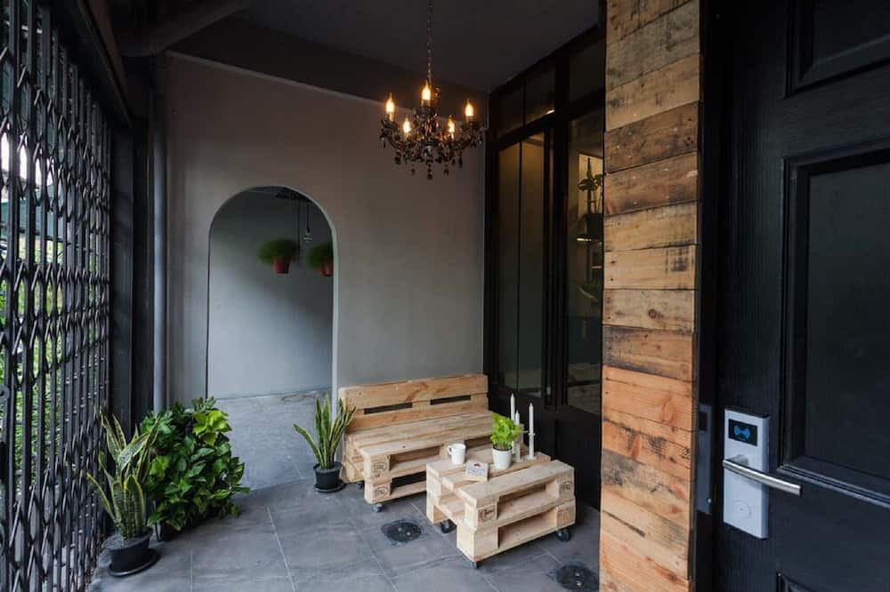 Photo of Patio Balcony in Wang Burapha Phirom