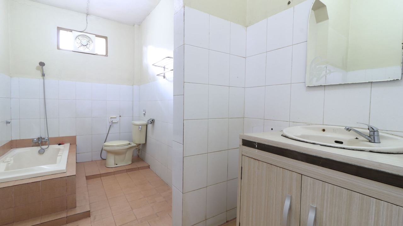 Photo of Bathroom in Pasirjambu