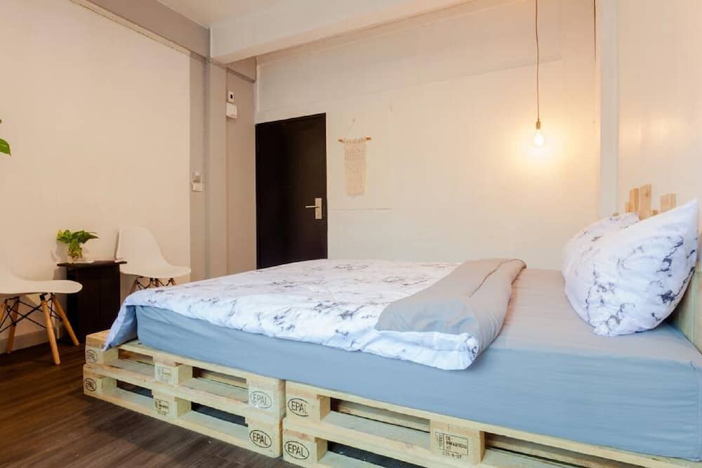 Photo of Bedroom in Wat Ratchabophit