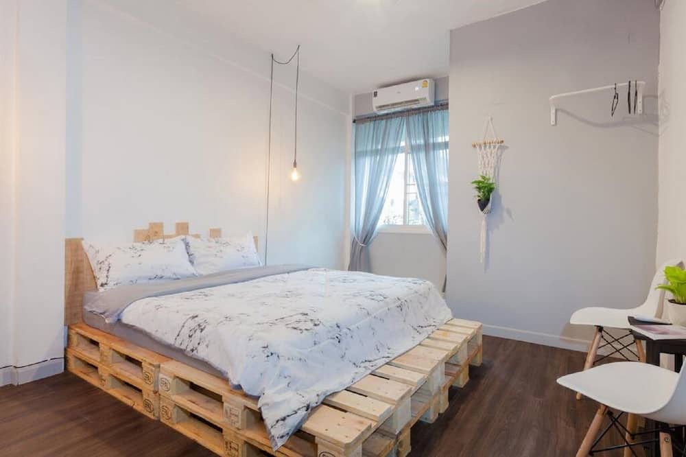 Photo of Bedroom in Wat Ratchabophit