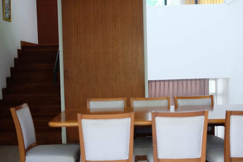 Photo of Kitchen in Tha Thaewawong