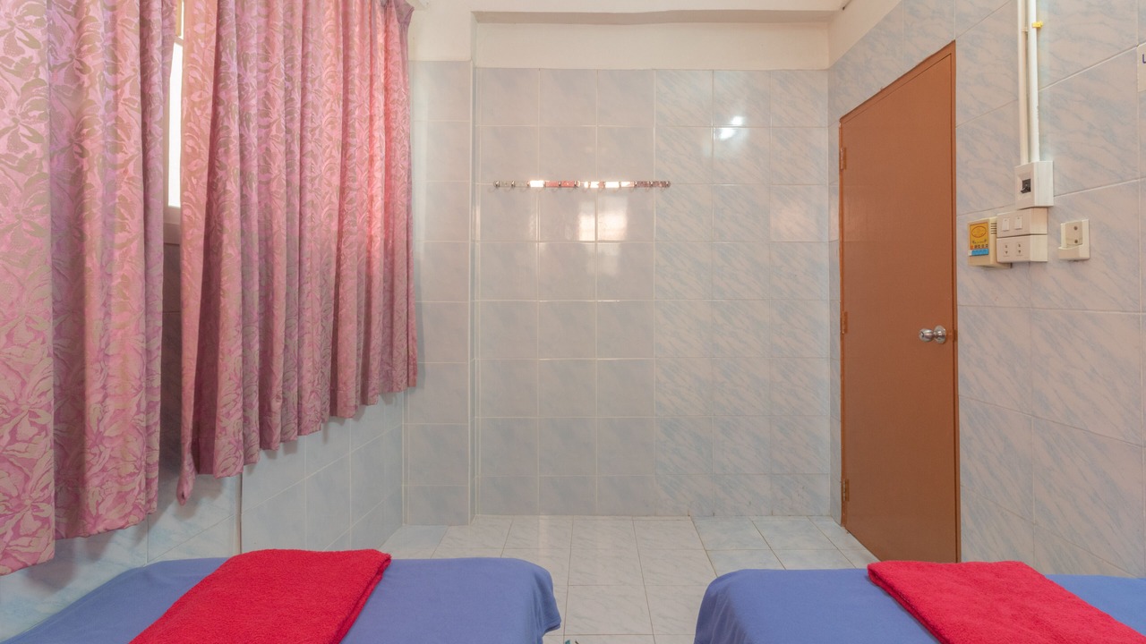 Photo of Bathroom in Wat Bowon Niwet