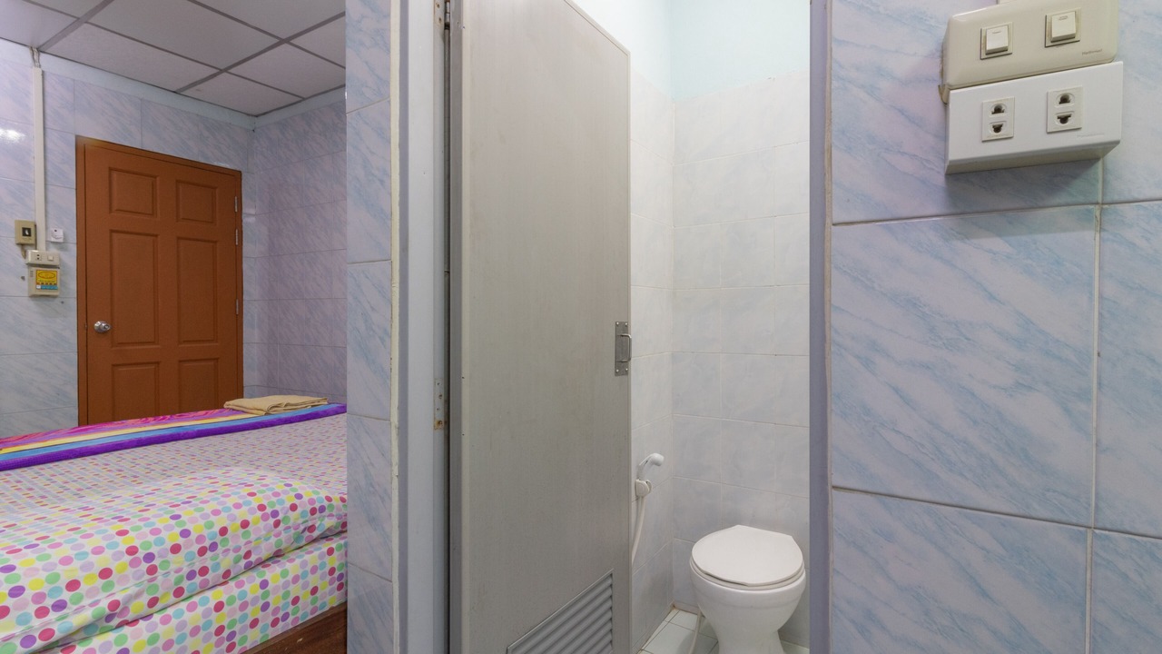 Photo of Bathroom in Wat Bowon Niwet