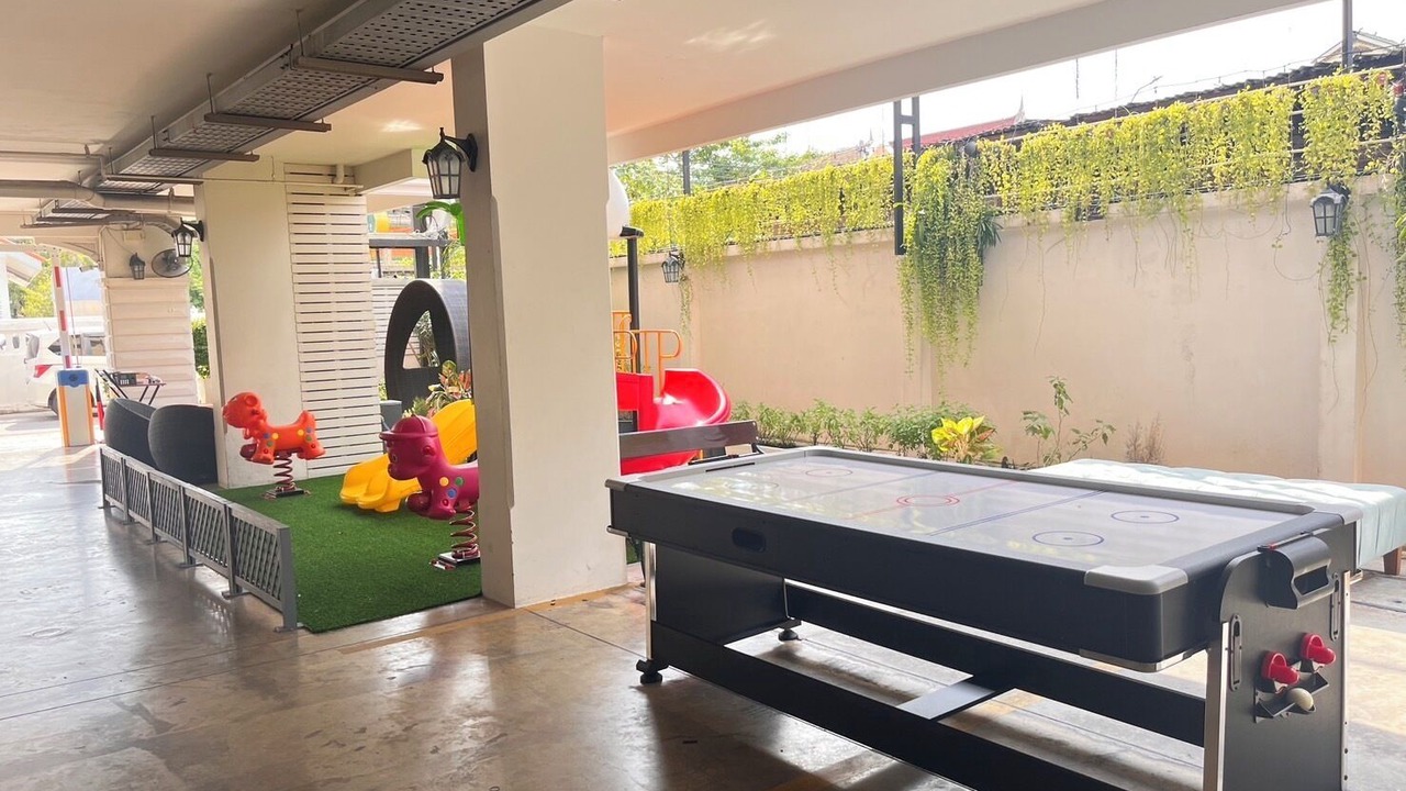 Photo of Outdoor in San Chao Pho Suea
