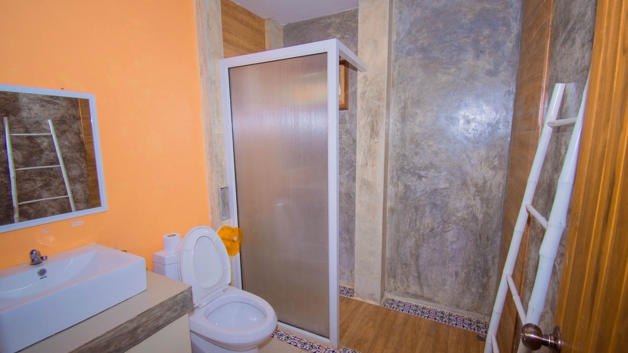 Photo of Bathroom in Doem Bang Nang Buat
