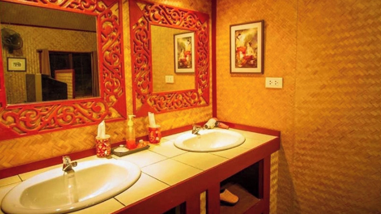 Photo of Bathroom in Mae Ai