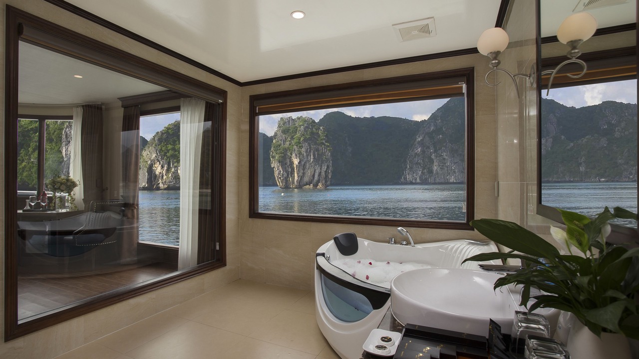 Photo of Others in Ha Long