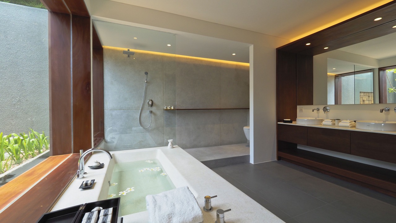 Photo of Bathroom in Sangkat Bak Khaeng