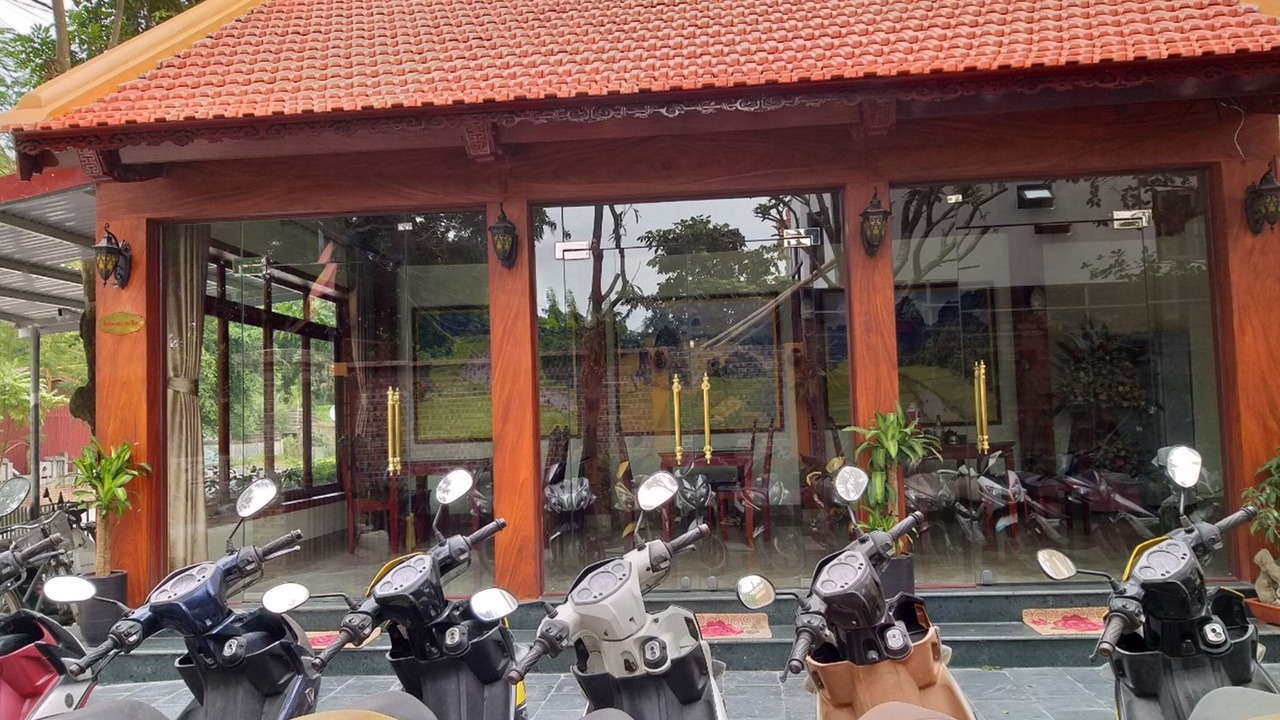Photo of Others in Hoa Lu