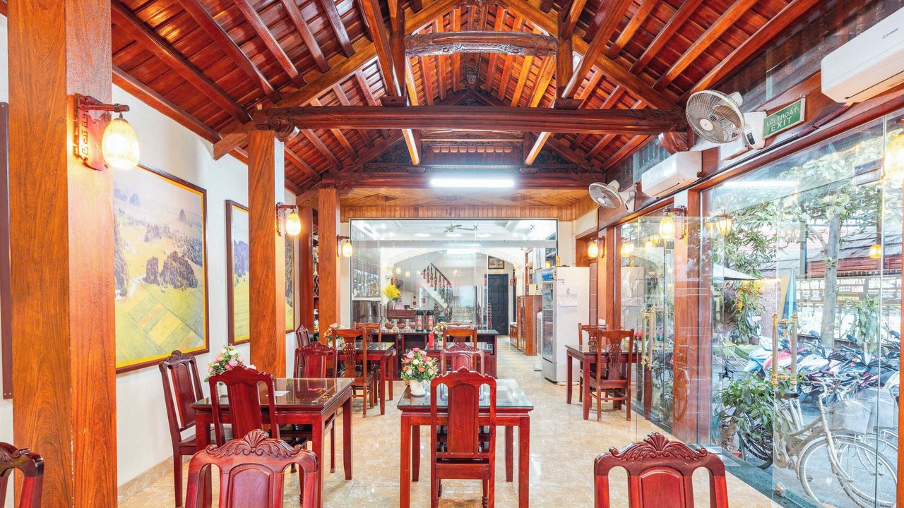 Photo of Others in Hoa Lu