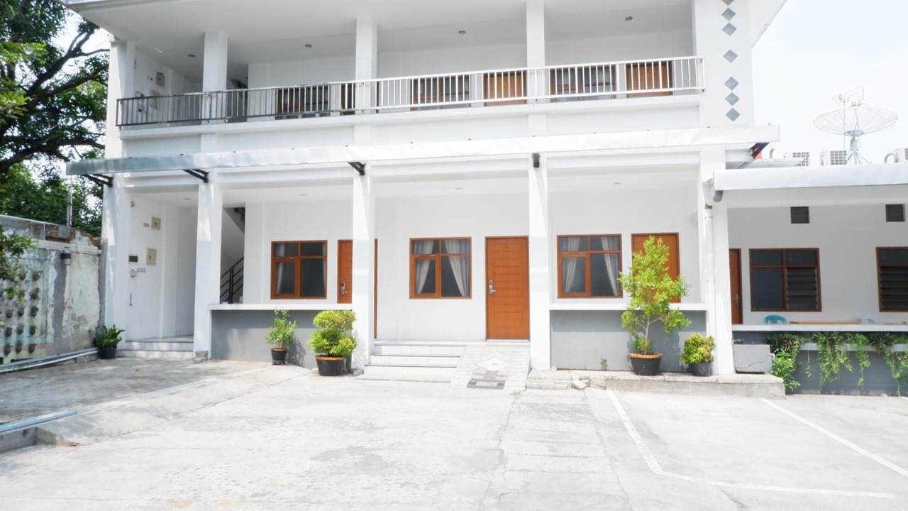 Photo of Buildings in Jombang