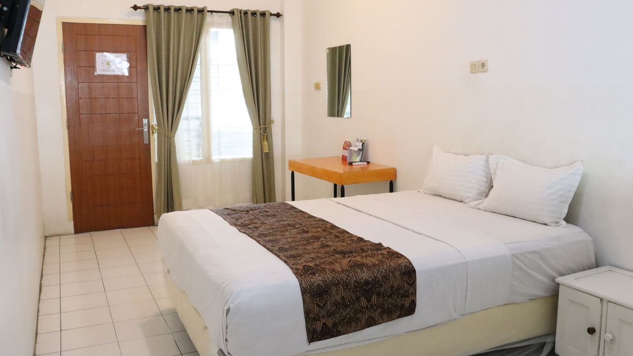 Photo of Bedroom in Jombang