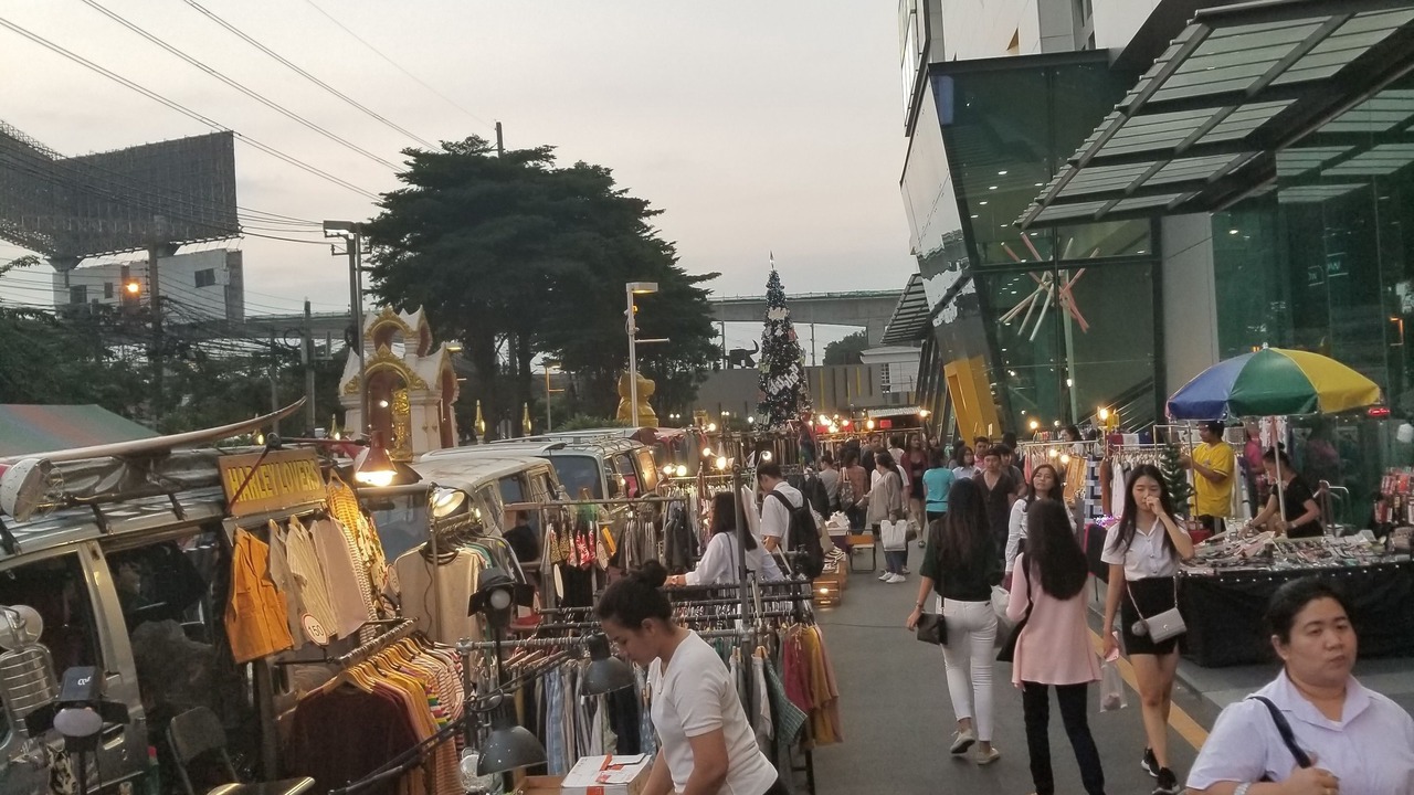 Photo of Others in Phahonyothin