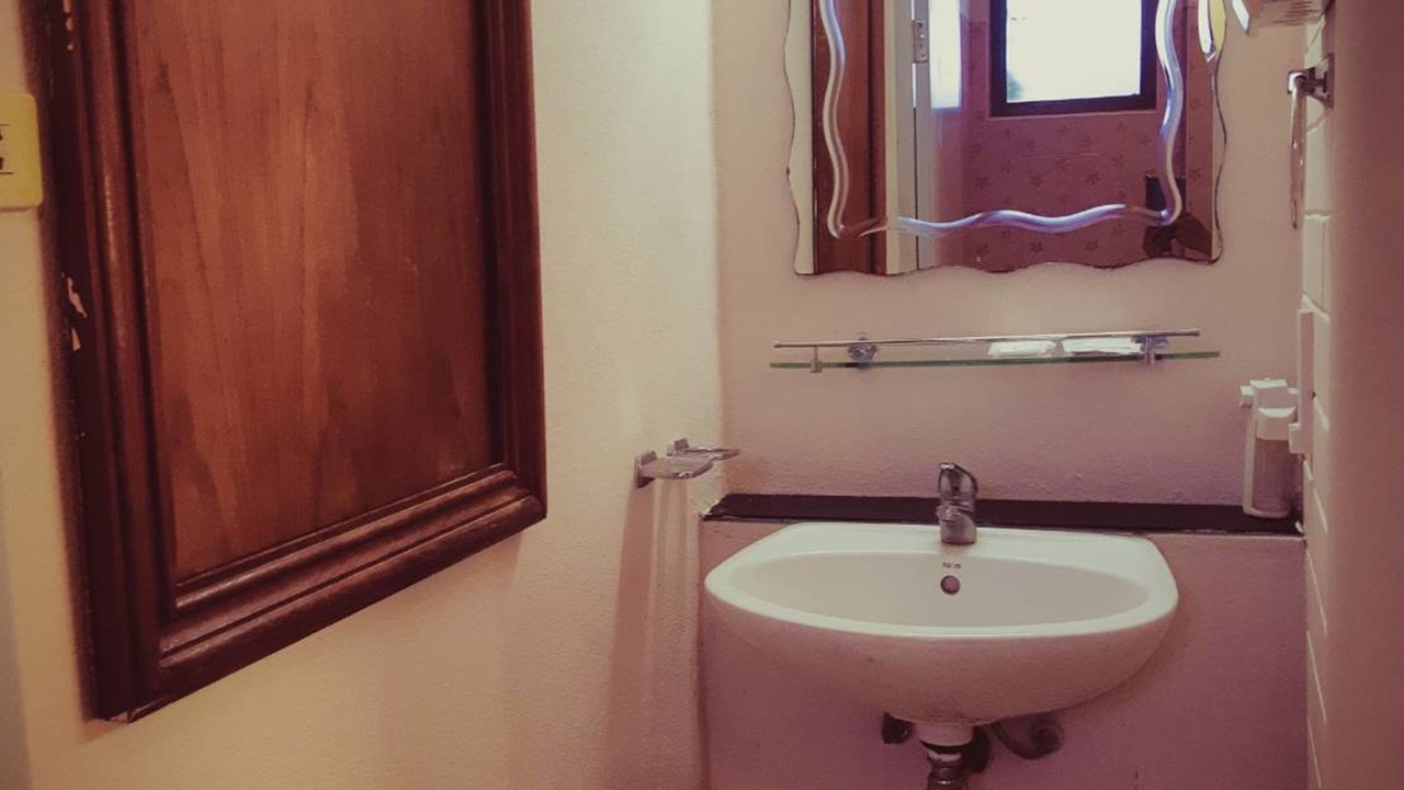 Photo of Bathroom in Bang Saphan