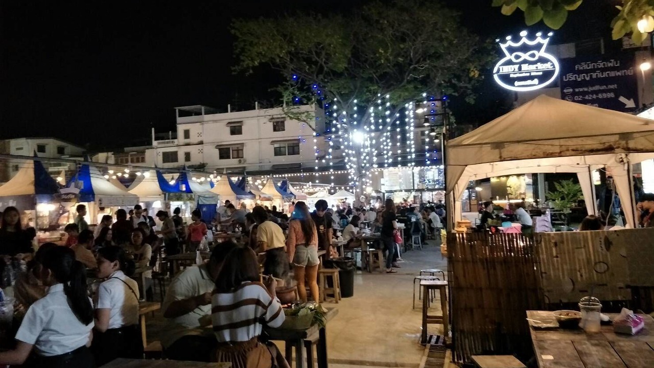 Photo of Others in Bang Phlat