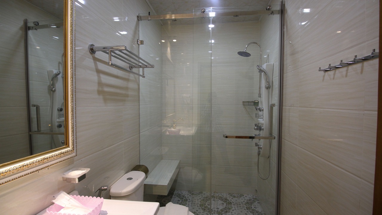 Photo of Bathroom in Ta Khmau