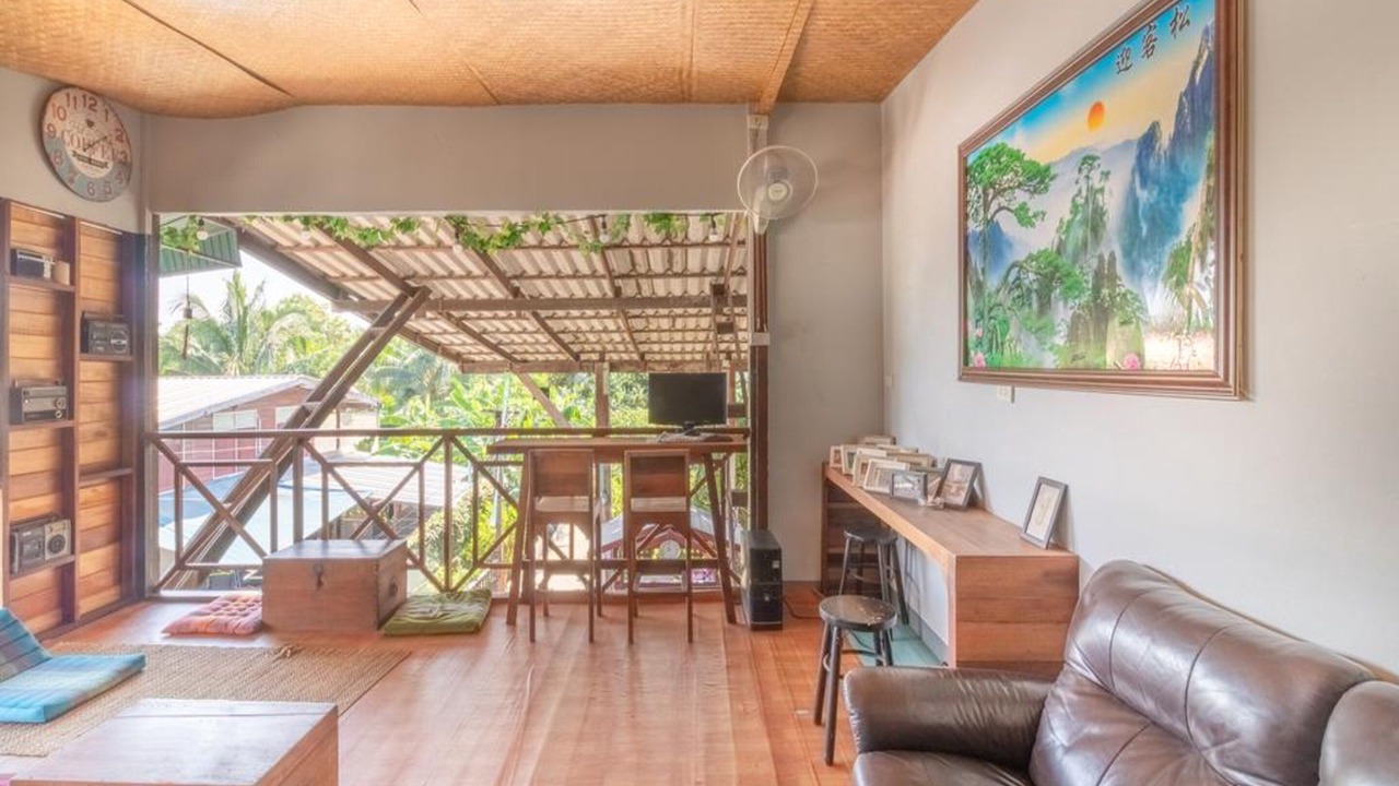 Photo of Patio Balcony in Taling Chan