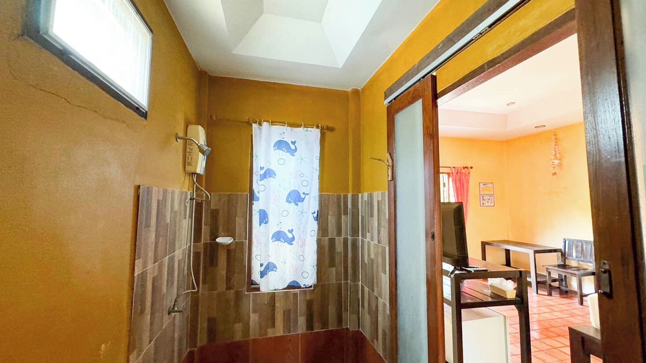 Photo of Bathroom in Pak Nam Pran