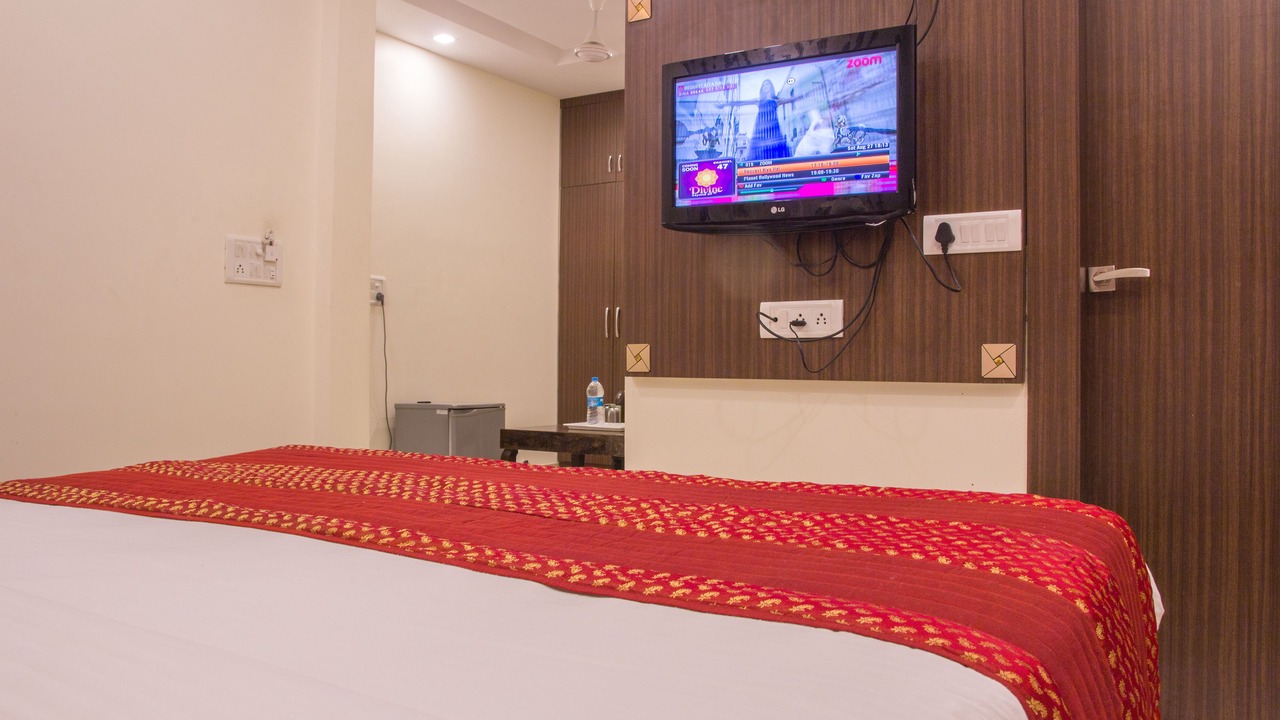 Photo of Bedroom in Karol Bagh