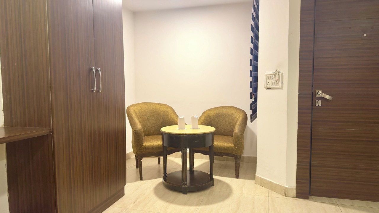Photo of Bedroom in Karol Bagh