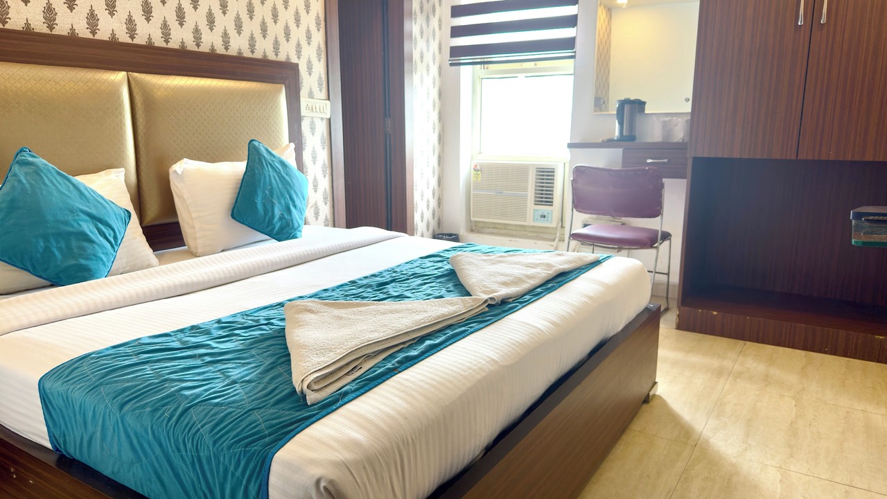 Photo of Bedroom in Karol Bagh