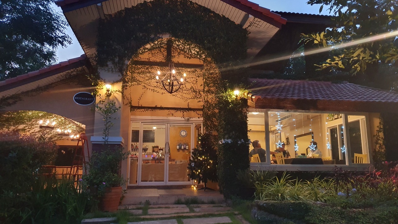 Photo of Buildings in Mu Si