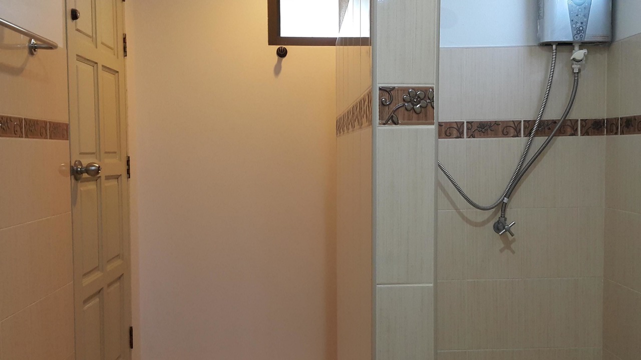 Photo of Bathroom in La-ngu