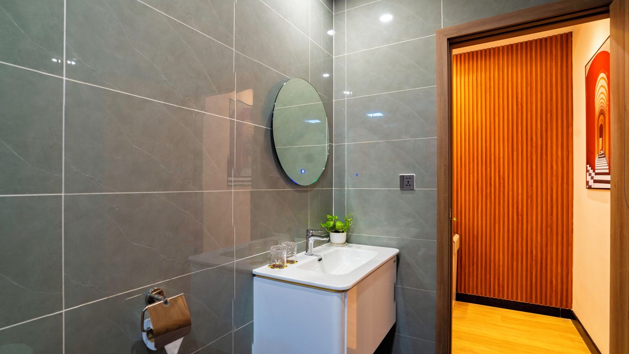 Photo of Bathroom in Thmei Commune