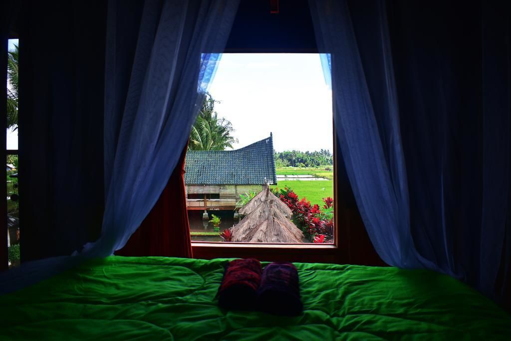Photo of Bedroom in Kecamatan Pringgasela