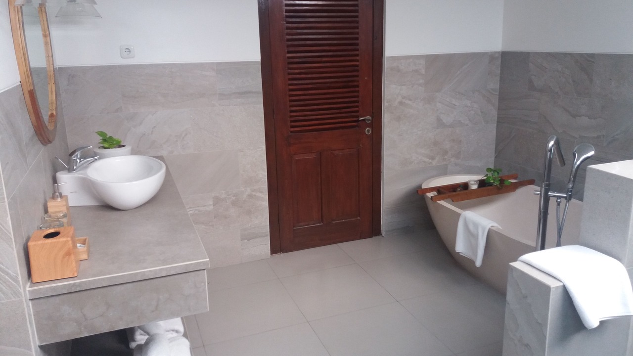 Photo of Bathroom in Colomadu