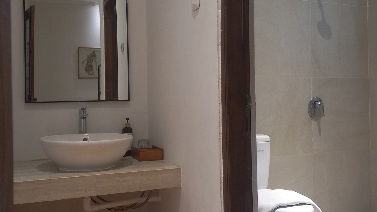 Photo of Bathroom in Colomadu