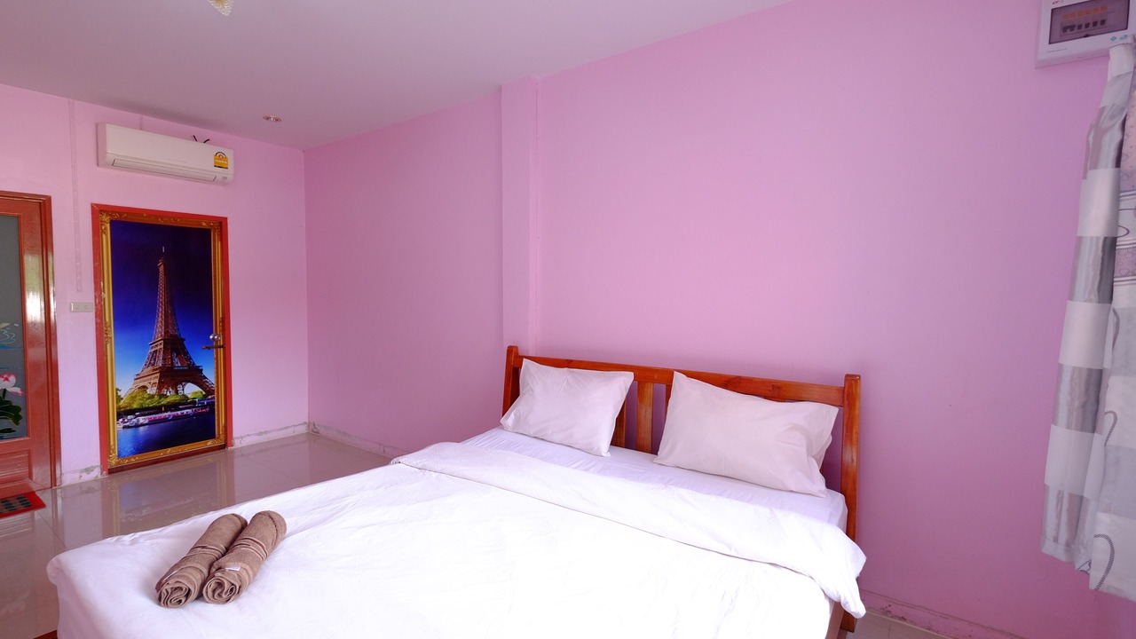 Photo of Bedroom in Nong Yat