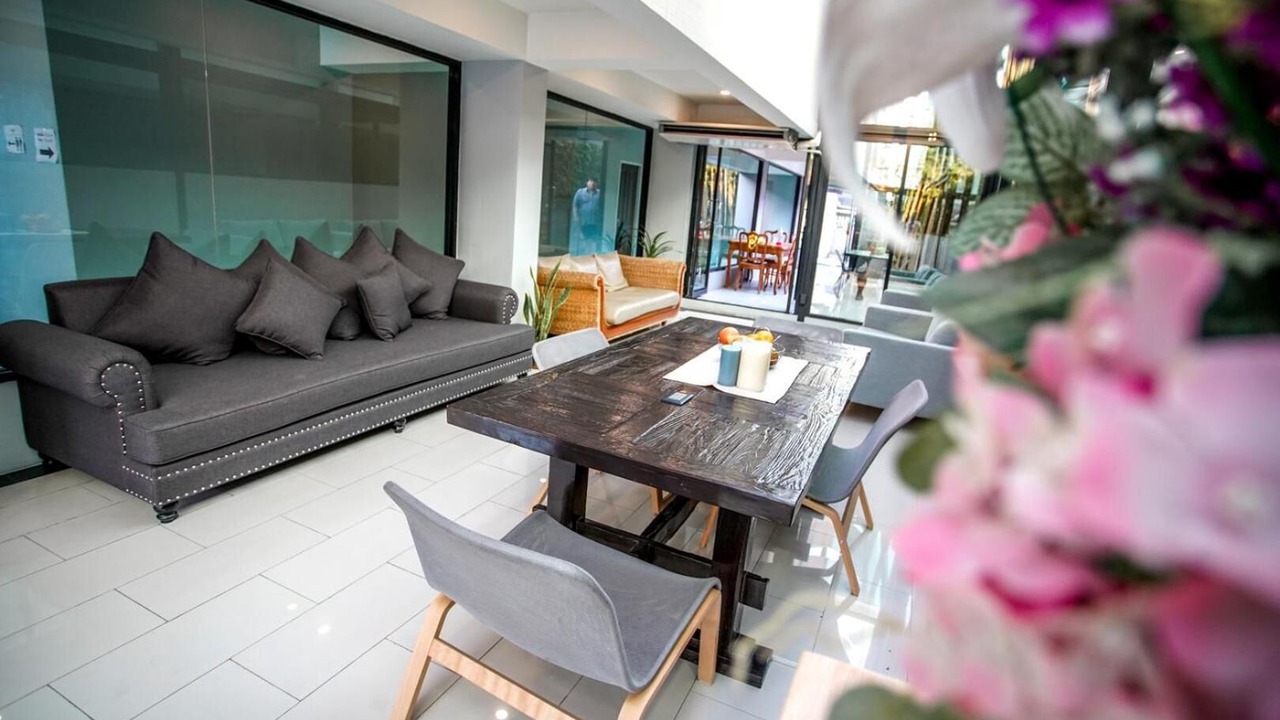 Photo of Patio Balcony in Don Muang