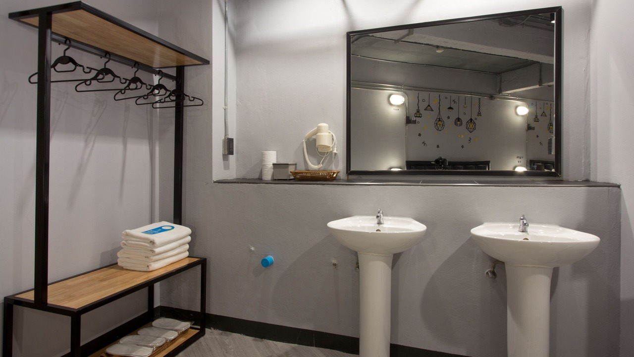 Photo of Bathroom in Maha Phruttharam