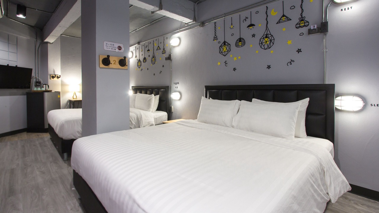 Photo of Bedroom in Maha Phruttharam