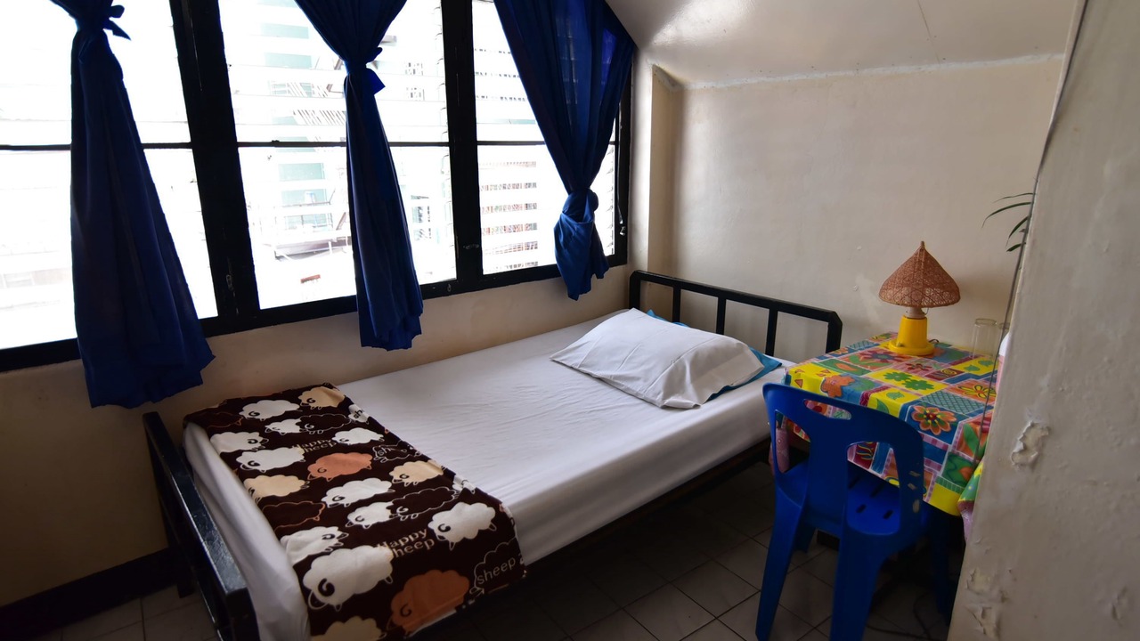 Photo of Bedroom in Wat Bowon Niwet