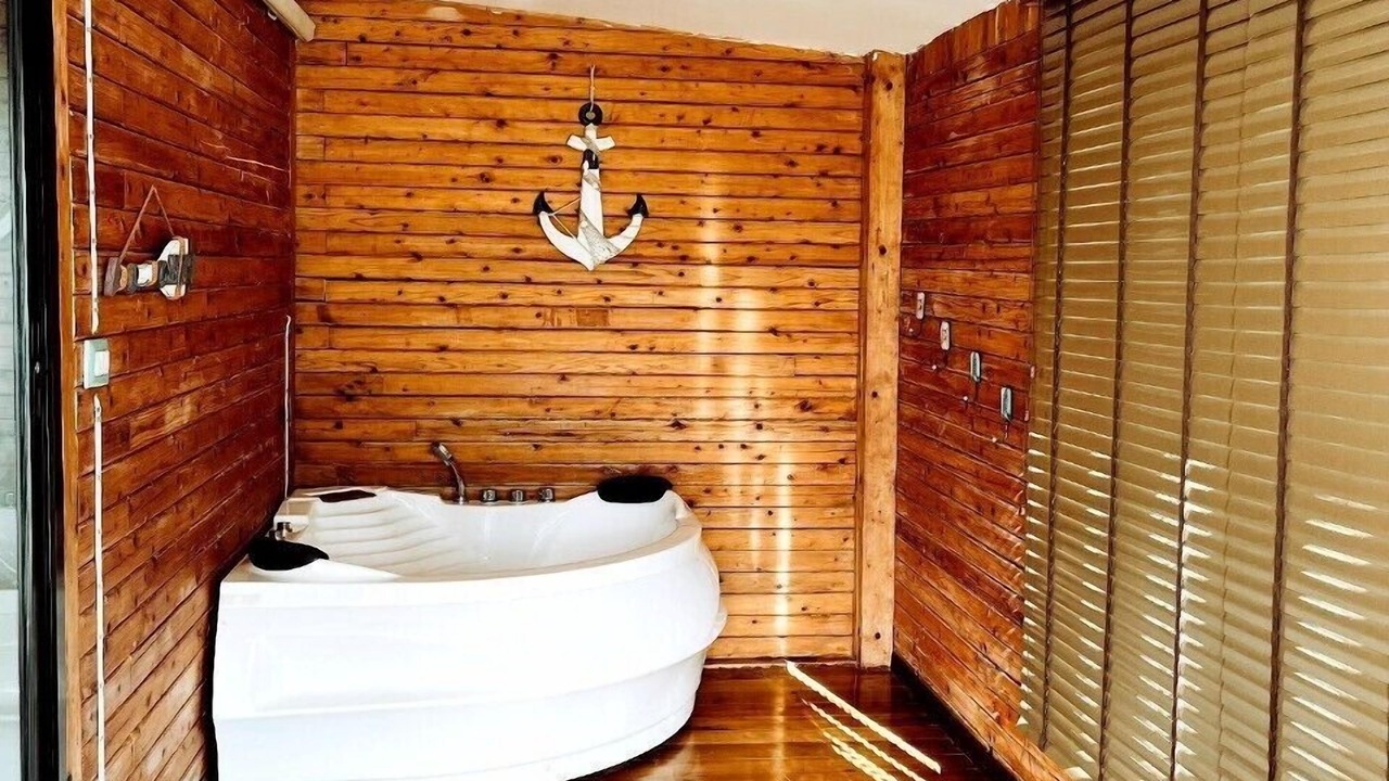 Photo of Bedroom in Ko Kood